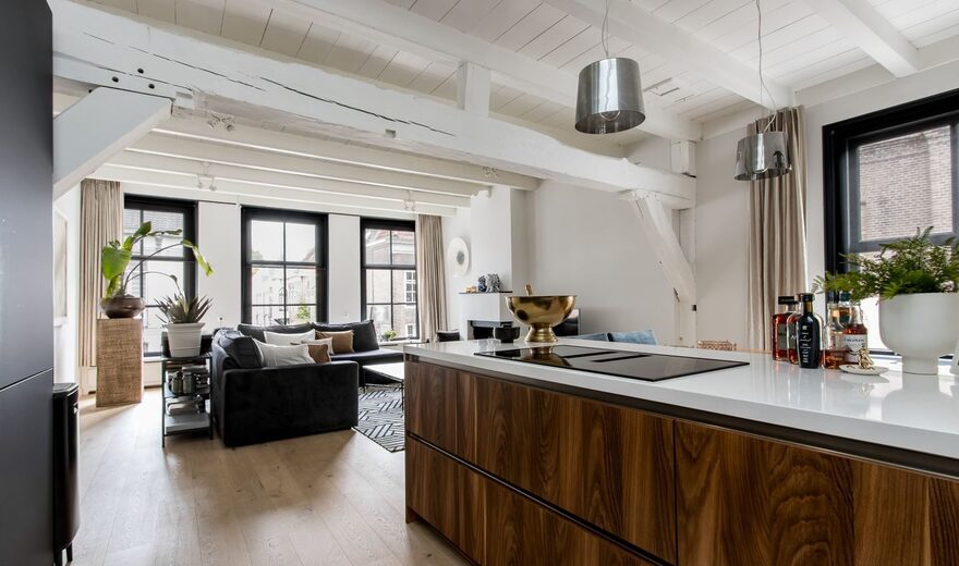 WhatsApp Image 2025-11-20 at 12.33.21 (1)