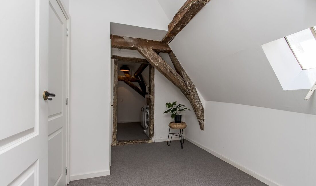 WhatsApp Image 2025-11-20 at 12.33.22 (3)